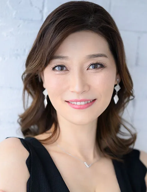铁轨上的钢琴 高清电影